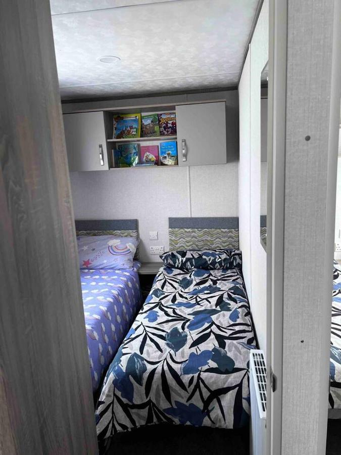 Rohannah Static Caravan Fantastic Family And Friends Holiday East Mersea Exterior photo